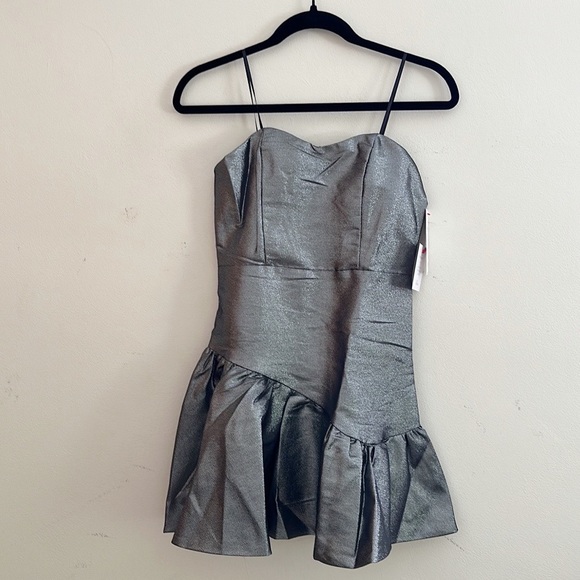 Red Dress Boutique | Bringing The Sparkle Dress - Picture 5 of 11